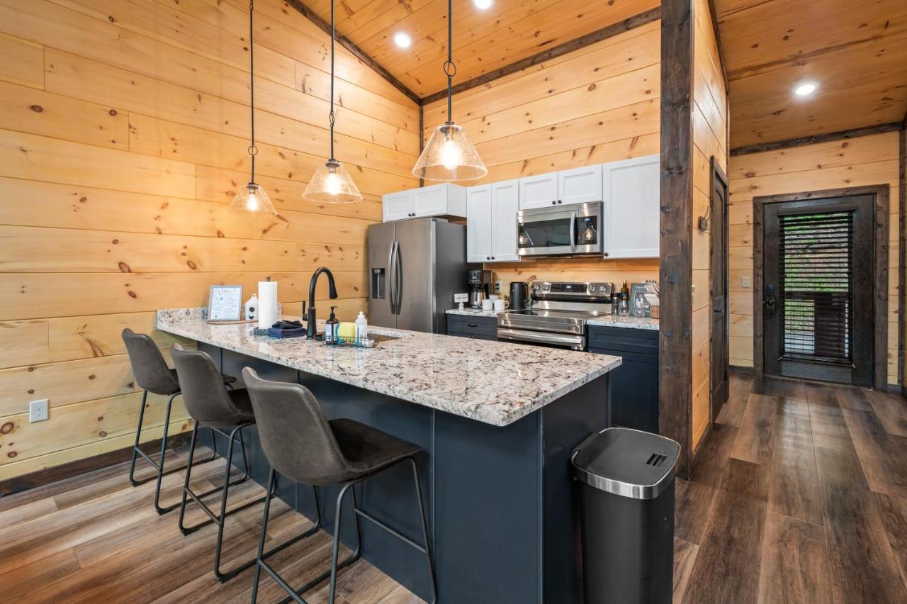 New Cozy Mountain Cabin Hot Tub Near Downtown Gatlinburg Exteriér fotografie