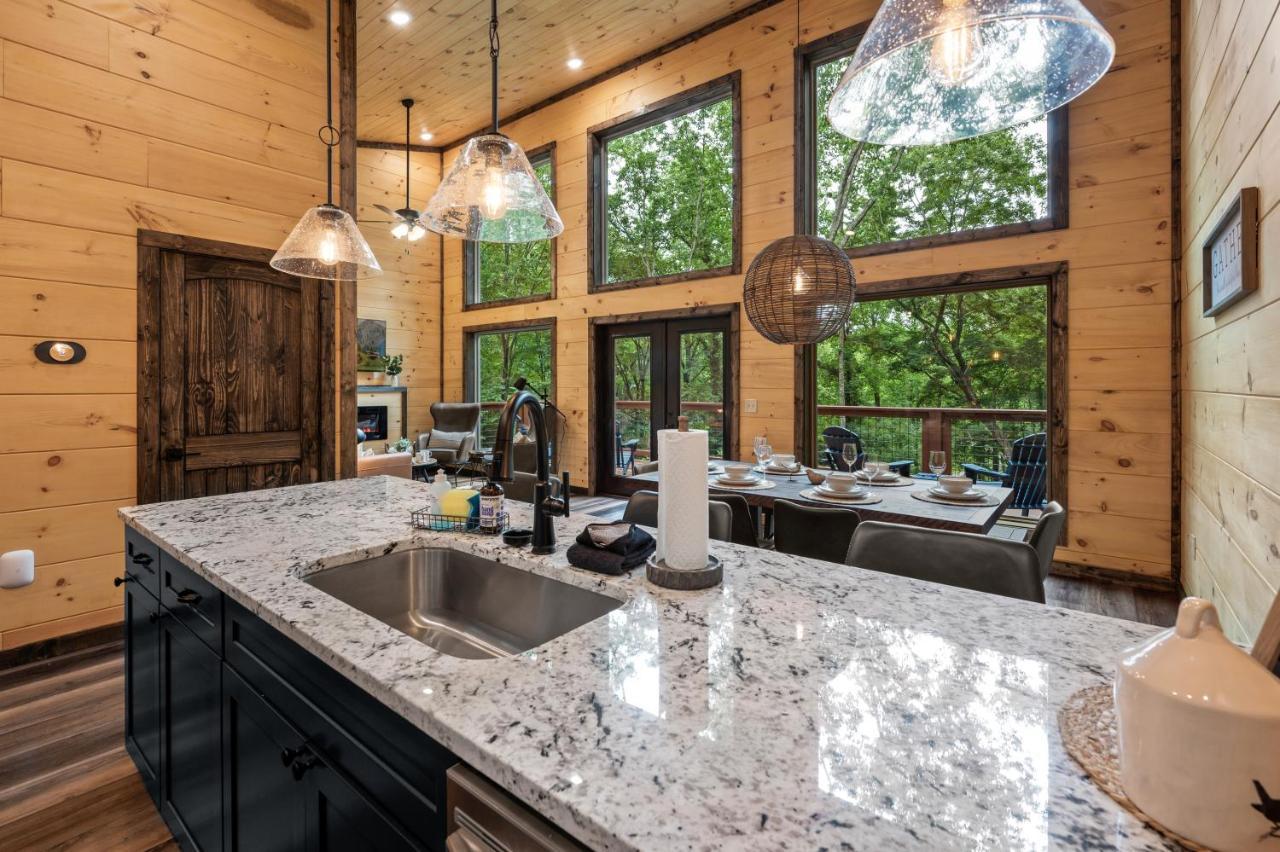 New Cozy Mountain Cabin Hot Tub Near Downtown Gatlinburg Exteriér fotografie